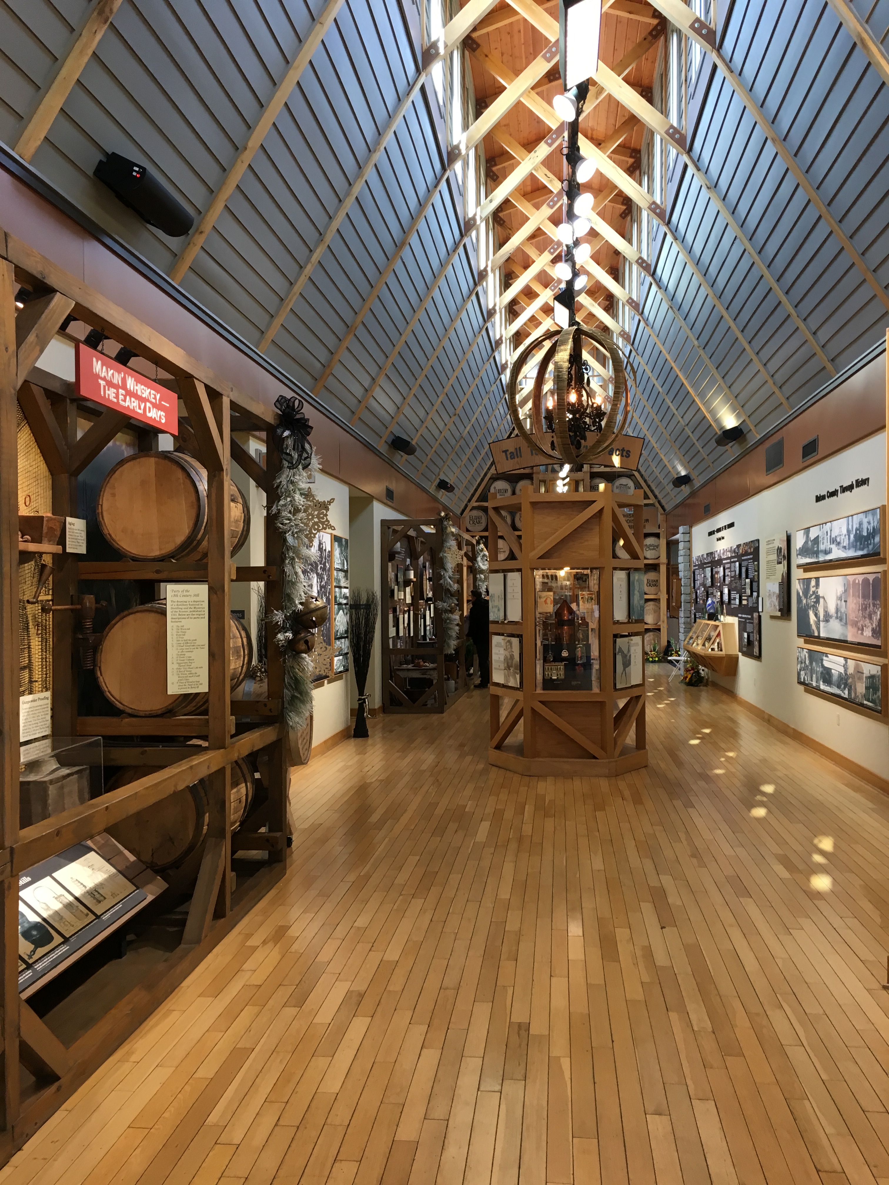Heaven Hill visitor shop